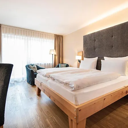 Vitalpina Waldhof Hotel 4*
